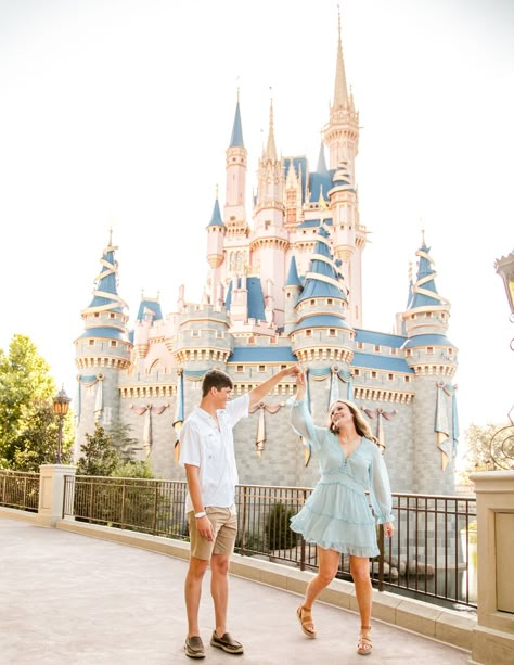 Disney Engagement Photoshoot, Disney World Photoshoot Couple, Disney World Engagement Photos, Magic Kingdom Engagement Pictures, Disney Couple Photo Ideas, Disney Couple Pictures Photo Ideas, Disneyland Engagement Pictures, Disney Engagement Pictures, Disney World Photography