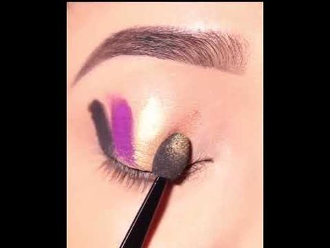 Party Look Eye Makeup, Easy Party Eye Makeup, How To Put Eyeshadow On, Party Eyeshadow Looks, Easy Eyeshadow Looks Step By Step, Make Up Eyes Tutorial, Eyes Makeup Video, Easy Eye Makeup For Beginners, Eyeshadow Eyeliner Tutorial