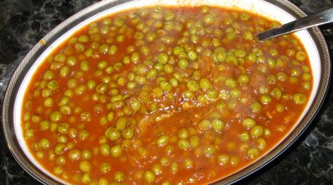 Piselli in Umido (Peas in Tomato Sauce) | Villa Sentieri Peas In Tomato Sauce, Greek Peas In Tomato Sauce, Pasta And Peas Red Sauce, Peas And Tomatoes, Canned Peas, Tomato Paste Recipe, Red Sauce Recipe, Protein Ideas, Fresh Peas