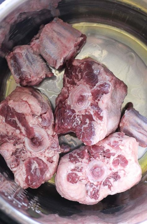 Pressure Cooker Oxtail, Oxtail Recipes Easy, Oxtails Recipe, Recipes Russian, Recipes Vietnamese, Cooking Oxtails, Ox Tails, Pies Chocolate, Beef Oxtail