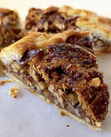 Pecan Galette – e2 bakes brooklyn Pecan Pie Galette, Pecan Galette, Bread Truck, Mini Pecan Pies, Sweet Pies, How To Make Pie, Holiday 2022, Favorite Pie, Butter Pie