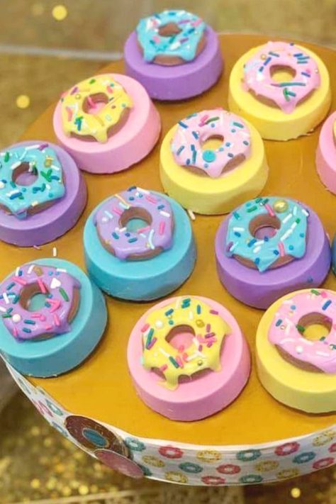 Take a look at this pretty donut 1st birthday party! The chocolate donuts are adorable! See more party ideas and share yours at CatchMyParty.com #catchmyparty #partyideas #donuts #donutparty #girl1stbirthdayparty Donuts Birthday Party, Donuts Birthday, Oreo Donuts, Donut Theme Party, Donut Cupcakes, Donut Themed Birthday Party, Donut Ice Cream, Candy Land Birthday Party, Birthday Donuts