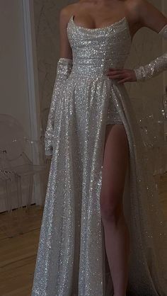 Hot Prom Dress, Shimmery Dress, Classy Prom Dresses, Stunning Prom Dresses, Prom Dress Inspiration, Cute Prom Dresses, Pretty Prom Dresses, Prom Outfits, Dresses 2024