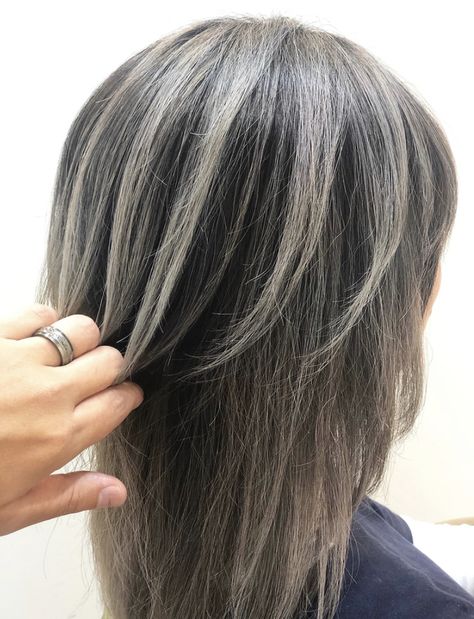 hush cut inspo Long Hush Haircut With Curtain Bangs, Hush Cut Straight Hair, Long Hush Cut Straight Hair, Medium Length Hush Cut, Hush Cut Unstyled, Dyed Hair, Hair Inspo, Hair And Nails, Cool Hairstyles