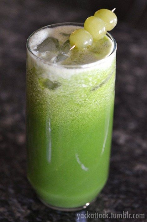 Gorgeous Green Juice Honey Dew Melon, Grape Smoothie, Tomato Nutrition, Raw Juice, Juicy Juice, Honey Dew, Healthy Juice Recipes, Juicing For Health, Smoothie Ingredients