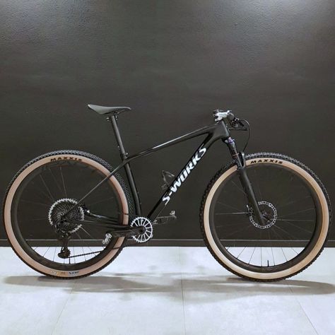 MTBirraExtreme on Instagram: “#mtbirraextreme #specializedbikes #specializedepic #specialized #epicht #epicht2020 #sworksepic #iamspecialized #iamspecialized_mtb…” Cross Country Mountain Bike, Xc Mountain Bike, Simple Bike, Vintage Mountain Bike, Hardtail Mountain Bike, Electric Bike Bicycles, Bicycle Mountain, Motorcross Bike, Specialized Bikes