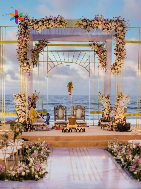 Monsoon Wedding Decor, Indian Beach Wedding Mandap, Beach Wedding Decorations Indian, Desi Beach Wedding, Beach Mandap Decor, Varmala Mandap, Sunset Indian Wedding, Beachside Wedding Decor, Beach Wedding Mandap