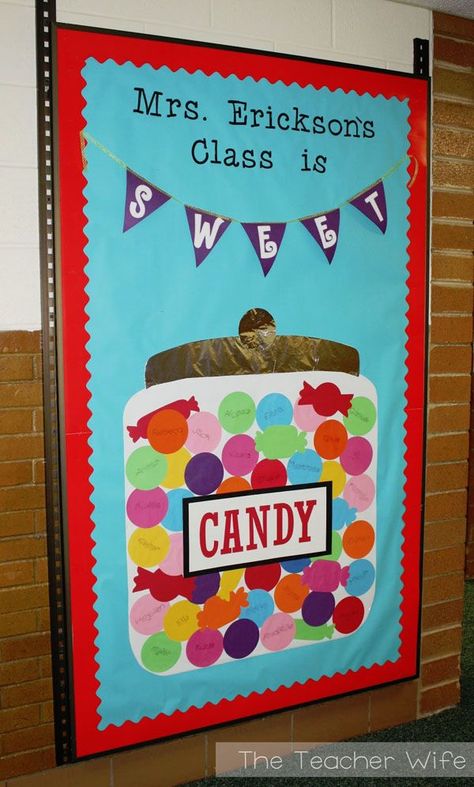 Functional Academics, Carnival Banner, Creative Bulletin Boards, Valentines Classroom, Door Bulletin Boards, Theme Preschool, Preschool Bulletin, Library Display, Preschool Bulletin Boards