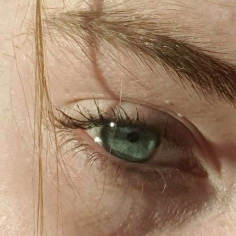 Green Eyes In Sunlight, Blue Eyes In Sunlight, Esther Core, Injury Makeup, Eye Photos, Green Eyes Blonde Hair, Electric Blue Eyes, Blue Eyes Aesthetic, Jade Eyes