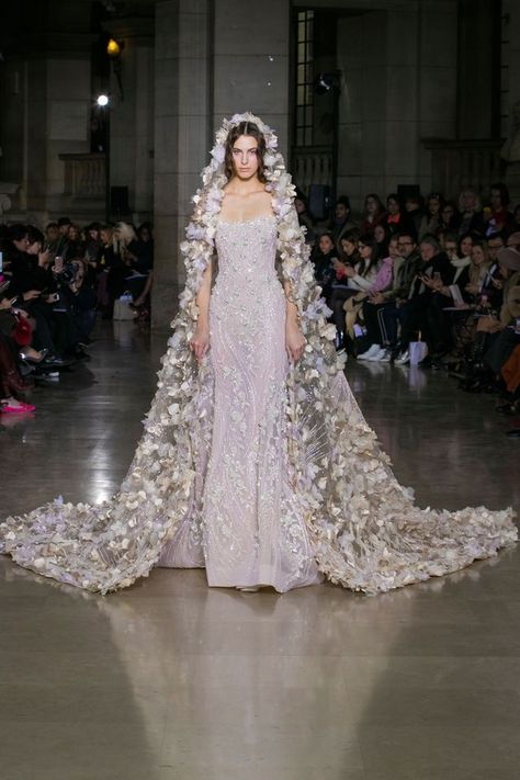 Georges Chakra, Couture Bridal Gowns, Collection Couture, Boda Mexicana, Georges Hobeika, Couture Gowns, Bridal Couture, Couture Collection, Beautiful Gowns