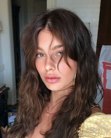 Camilla Morrone, Abercrombie Girls, Rosy Lips, Camila Morrone, Icon Pfp, Silky Hair, Girl Crush, Glowing Skin, Hair Inspo