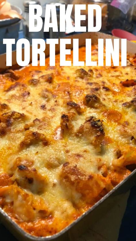 Cream Cheese Tortellini, Cheese Tortellini Bake, Easy Cheesy Baked Tortellini, Beef Tortellini, Baked Tortellini Recipes, Cheesy Baked Tortellini, Baked Tortellini, Recipes On A Budget, Tortellini Bake