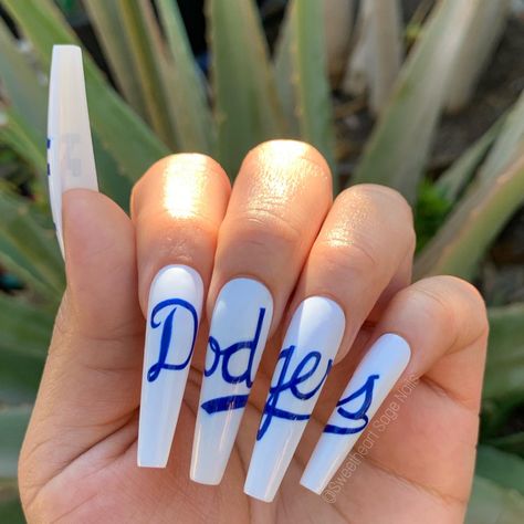 Dodger Acrylic Nails, Dodgers Nails Designs, Dodger Nails Designs, Dodgers Nails, Dodger Nails, Kiss Press On Nails, Birthday Nail Art, Baseball Nails, Best Press On Nails