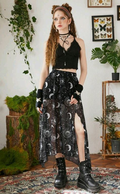 Witchy Outfits, Hippie Goth, Goth Outfit Ideas, Hipster Grunge, Witch Outfit, Stil Inspiration, Alt Fashion, Hippie Outfits, Goth Outfits