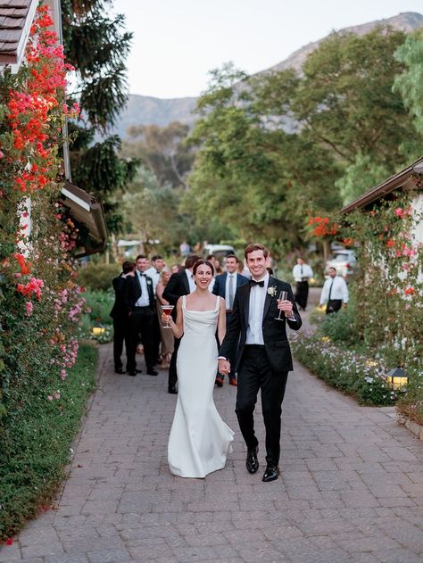 Secret Garden Vibes for this California Wedding — Magnolia Event Design California Garden Wedding, Ojai Valley Inn Wedding, Garden Wedding California, Outdoor California Wedding, San Ysidro Ranch Wedding, Wedding Magnolia, San Ysidro Ranch, Courtyard Wedding, Garden Wedding Reception