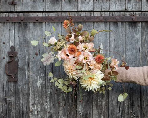 Raw and Gather Retreat - janneford.com Small Autumn Bouquet, Brides 2023, Autumn Bouquets, Buy Yourself Flowers, Small Wedding Bouquets, Fairy Woodland, Wedding Bouquet Ideas, Autumn Bouquet, Raw Artists