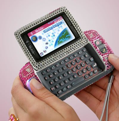 Sidekick ~ pinterest: @xpiink ♚ Sidekick Phone, Pink Flip Phone, 2000s Phone, Trashy Y2k Aesthetic, Y2k Baddie, Retro Gadgets, Y2k Accessories, Retro Phone, 2000s Aesthetic