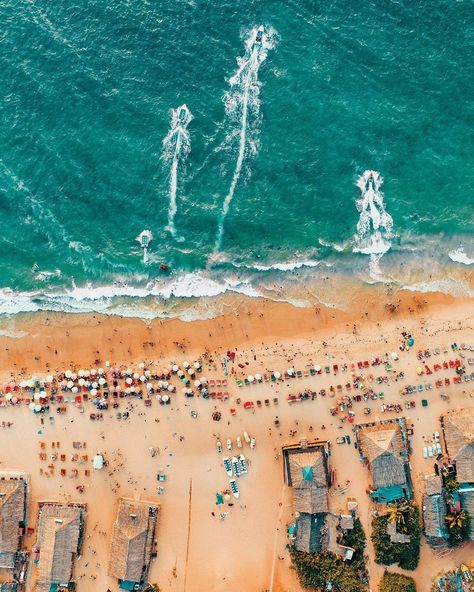 Candolim Beach (Goa) is known for its cleanliness and liveliness because of the mixed fraternity of visitors. The white sandy lengthy coastline stretches for 30kms approximately from the Aguada Fort to Chapora Beach. Goa Travel, Goa India, Aerial Drone, Drone Photos, Aerial Photo, Drone Photography, Birds Eye View, Aerial Photography, India Travel