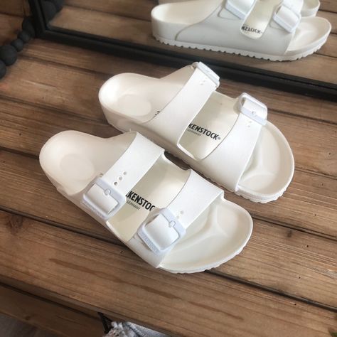 Birkenstock outfit white