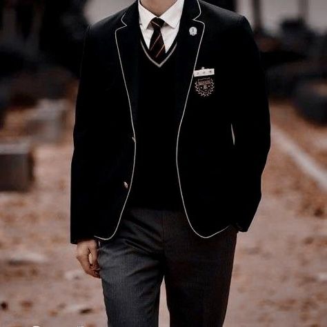 Royal Elite Series Prep Boys, Private School Uniforms, Royal Elite Series, Boys School Outfits, Academy Uniforms, High School Uniform, Preppy Boys, School Uniform Fashion, School Uniform Outfits