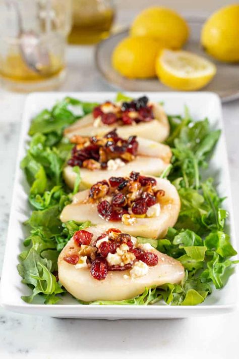 Easy Roasted Pears recipe is the perfect appetizer or salad. This recipe is fresh and delicious and is sure to impress. Poach Pear Salad, Salad Recipes Pear, Tea Appetizers, Poached Pear Salad, Roasted Pear Salad, Fruit Deserts, Roasted Pears, Pear Salad Recipes, Impressive Appetizers