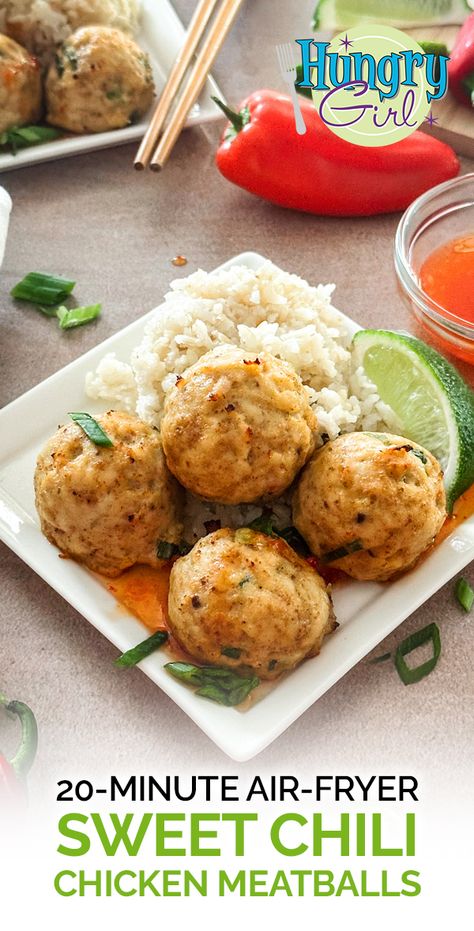 Spicy Chicken Meatballs, Chicken Meatballs Recipe, Sweet Chili Chicken, Hungry Girl Recipes, Chicken Meatball Recipes, Sweet And Spicy Chicken, Chili Chicken, How To Cook Meatballs, Hungry Girl