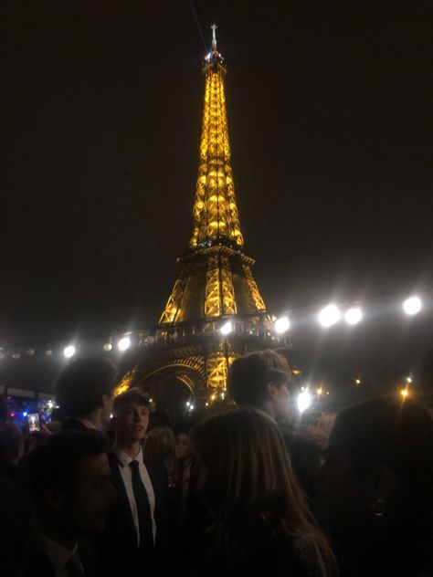 Paris France Eiffel Tower, France Eiffel Tower, The Seine, Boat Party, On A Boat, Party Dresses, Paris France, Eiffel Tower, Dates