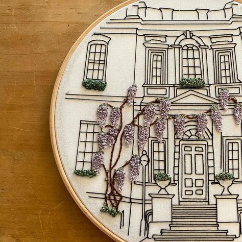 Handstitched Hoops - Lizzie on Instagram: "Sharing this hoop again, with all the wisteria 💜 #handstitchedhoops #embroideryhoopart #hoopartembroidery #embroideryofinstagram #embroidery #embroideryart #embroiderydesign #embroideryflowers #embroideryhoops #embroideryhoop #art #floralembroidery #flowers #floral #etsy #wisteria #dmcembroidery #britishstitchers #makersgonnamake #bridgerton #bridgertonembroidery #embroiderythreads #embroiderersofinstagram #damngoodstitch" Hoop Art Embroidery, Colin Bridgerton, Crazy Quilts Patterns, Clothes Embroidery Diy, Hand Beaded Embroidery, Hand Embroidery Projects, Art Embroidery, Hand Embroidery Flowers, Learn Embroidery