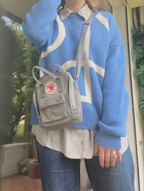 Minimalist Style Fashion, Scandinavian Outfit, Kanken Mini, Aesthetic Korean, K Fashion, Fashion Aesthetic, Outfit Summer, Kanken Backpack, Fjallraven Kanken