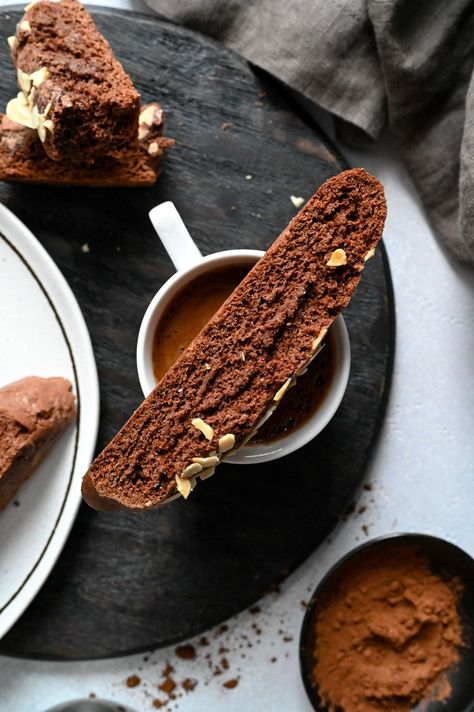 Italian chocolate biscotti recipe Biscotti Recipe Chocolate, Italian Biscuits Biscotti, Chocolate Biscotti Recipe Italian, Biscotti Recipe Italian, Sourdough Biscotti Recipe, Almond Biscotti Recipe Italian, Chocolate Almond Biscotti Recipe, Biscotti Chocolate, Italian Biscotti Recipe