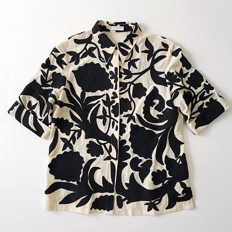 Bohol, 자수 디자인, Looks Black, Mode Inspo, Soft Grunge, Dries Van Noten, Embroidered Shirt, 21st Century, Textile Design