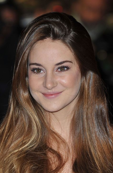 shailene woodleys photos - Bing London Film Festival, Shailene Woodley, Photo Archive, Classic Hollywood, Dark Hair, Film Festival, Hollywood, Festival, Celebrities