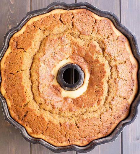 Pumpkin Ricotta Bundt Cake Pumpkin Ricotta Cake, Ricotta Bundt Cake, Ricotta Pumpkin, Pumpkin Ricotta, Ricotta Dessert, Cake Base Recipe, Sweet Ricotta, Pumpkin Bundt Cake, Pumpkin Cake Recipes