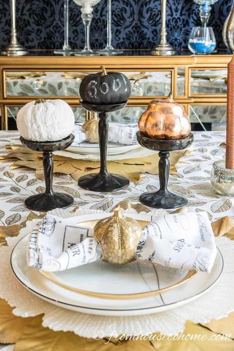 DIY faux pumpkins in white, black and copper can make a really simple but effective fall centerpiece. #fromhousetohome #fallhomedecor #pumpkins #thanksgiving #fakepumpkins #falldecorating #halloween Halloween Haunted House Decorations, Diy Copper, Fall Room Decor, Fake Pumpkins, Fall Table Centerpieces, Halloween Pumpkins Painted, Easy Halloween Decorations, Diy Halloween Decor, Foam Pumpkins