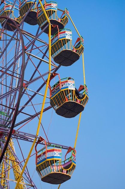 Giant wheel sonepur mela fair organized ... | Premium Photo #Freepik #photo #culture #india-culture #cultural-festival #bihar Mela Photos, Giant Wheel, Carnival Photography, Happy Baisakhi, Happy Diwali Images, Dark House, Breast Workout, Diwali Images, India Culture