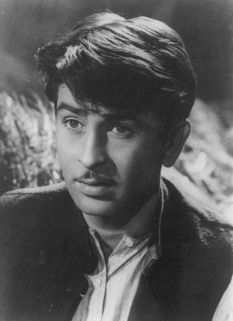 Rakesh Roshan, Sunil Dutt, Beautiful Landscape Pictures, Randhir Kapoor, Raj Kapoor, Old Film Posters, Manoj Kumar, Bollywood Films, Sanjay Dutt