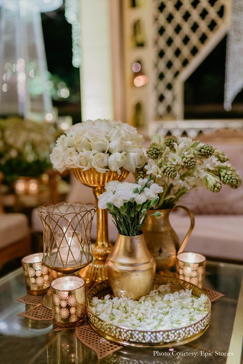 Indian Wedding Decor Diy Simple, Tuberose Decor Wedding, White Diwali Decor, Aesthetic Flower Decor, Indian Dinner Decoration Ideas, Indian Festive Table Decor, Brass Decor Indian Wedding, Indian Wedding Decor At Home, Indian Celebration Decor