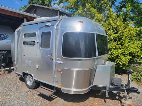 Backlit Cabinets, Airstream Bambi 16, Airstream Bambi, Airstream For Sale, Medford Oregon, Airstream Trailers For Sale, Airstream Trailers, Recessed Lighting, Travel Trailer