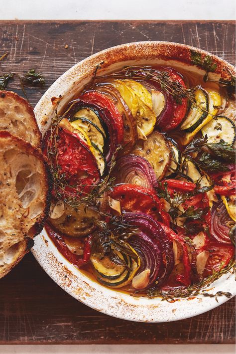 As summer heats up what better dish to cook than this lip-smacking vegetable tian – a light and delicious baked vegetable dish with a provençale kick. We’re lucky to have this original recipe from renowned cookbook author Dorie Greenspan’s Everyday Dorie. Bon appétit, lovely HiP readers! #DorieGreenspan #HiPParis #food #cooking #vegetarian #vegan #french #frenchfood #summer #vegetable #tian Vegetable Tian, Frozen Fruit Smoothie, Dorie Greenspan, Vegetable Side Dishes Recipes, Delicious Vegetables, Summer Vegetable, Food Website, Best Dishes, Side Dishes Easy