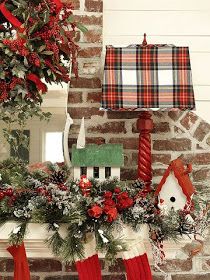 Tartan Decor, Natal Country, Tartan Christmas, Christmas Mantel, Christmas Tablescape, Deco Originale, Have Inspiration, Christmas Mantels, Primitive Christmas