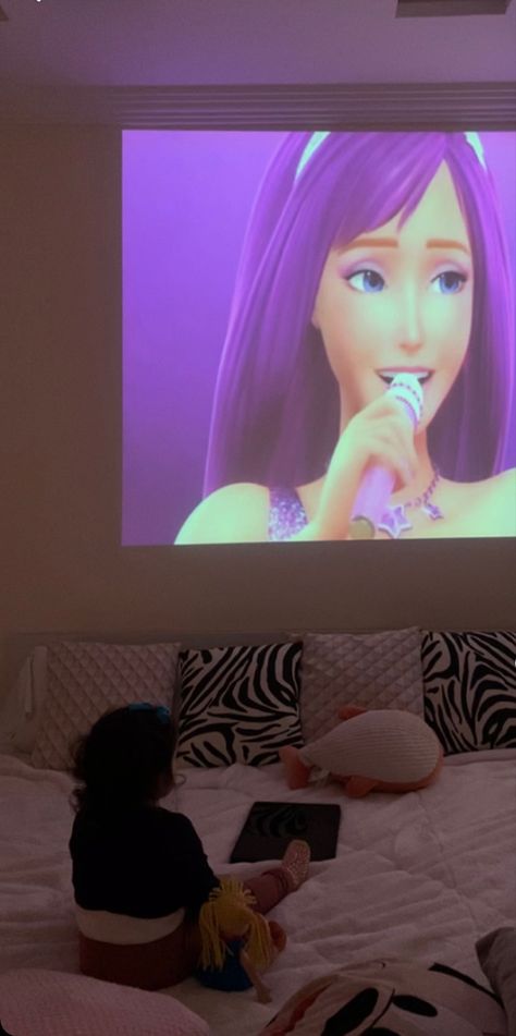 Character Girl, Movie Time, Barbie Movie, Movie Marathon, Girls Watches, Girls Play, About Time Movie, Barbie Movies, Main Character