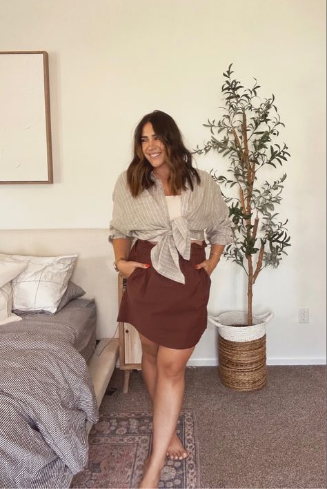 Hot Weather Outfits Plus Size, Midsize Skirt, Midsize Ootd, Hot Mom Outfits, Postpartum Outfits, Casual Mom Outfits, Mid Size Outfits, Midsize Summer, Boho Mom