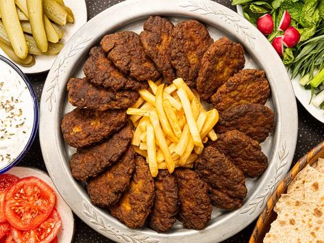 Kotlet (Persian Ground Meat and Potato Patties) Recipe Kotlet Recipe, Potato Patties Recipe, Meat Patties, Cast Iron Skillet Cooking, Potato Patties, Skillet Cooking, Patties Recipe, Fried Beef, Pub Food