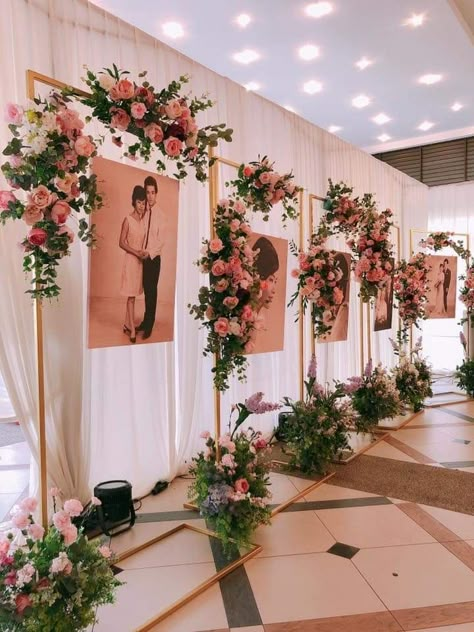 Free Standing Floral Installation, Photo Area Wedding Backdrops, Photo Area For Wedding, Wedding Backdrop Design Outdoor, Birthday Entrance Decor, Entrance Wedding Decor, Entrance Decoration Wedding, Wedding Photo Area, Decorating Ideas Wedding