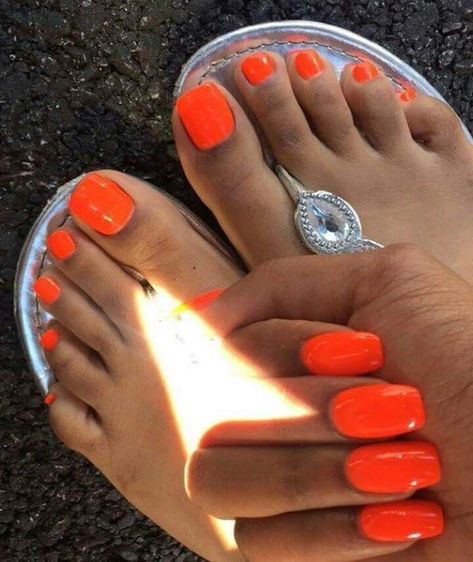 Orange Pedicure, Orange Toes, Orange Toe Nails, Nails Orange, Gel Toe Nails, Acrylic Toes, Toe Nail Color, Acrylic Toe Nails, Pretty Toe Nails