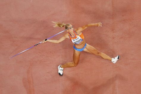 Heptathlon Explained: The Ultimate Test of Athleticism and Endurance - MaxiNews Discus Throw, Heptathlon, Javelin Throw, Pentathlon, World Athletics, Shot Put, Kids Athletic, Long Jump, Health Technology