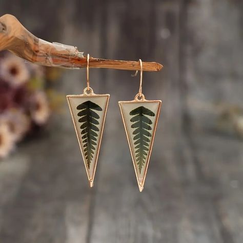 Transparent Triangle Shape Green Leaf Pattern Dangle - Temu Resin Leaf Earrings, Boho Nature, Iron Jewelry, Plant Jewelry, French Hook Earrings, Botanical Jewelry, Flower Leaf, Beginning Boutique, Leaf Jewelry