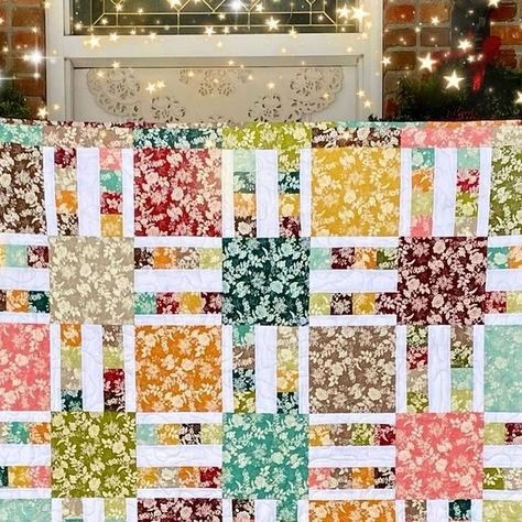 Kim Diehl on Instagram: "What happens when picture day arrives and it’s snowy, dark, and blowy? You bring your own bits of sunshine and twinkle! This “Windowpane” patchwork quilt from my upcoming Tranquility collection is fat-quarter friendly, super fast and easy to stitch, and just one of several FREE projects that will be offered when the prints ship to quilt shops in February. These floral prints are perfect for large-scale simply-sewn projects, so I kept the patchwork design vibe going — please swipe through the photos to see an additional “Flirty” throw-size herringbone quilt for @ItsSewEmma available through @FatQuarterShop as a solo pattern, or in kit form, so you have the perfect balance of prints. My little grandies, Puddin Cup and Miss Ruby, are totally in 💜 with this collect Windowpane Quilt, Sewn Projects, Kim Diehl Quilts, Herringbone Quilt, Charity Quilts, Kim Diehl, Quilt Shops, Mini Charm, Picture Day