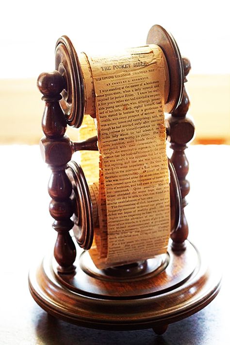 For the love of Books...Antique Pocket Bible scroll at the Chatillon-DeMenil Mansion. https://musetouch.org/?cat=30 Pocket Bible, Victoria Magazine, Yennefer Of Vengerberg, Prop Design, Handmade Books, Altered Books, Cool Stuff, Old Books, Artist Books