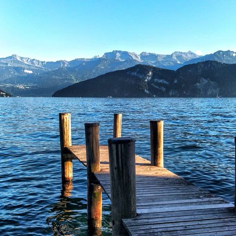 Weggis, Luzern, Schweiz.  Der meistfotografierte Steg an der Riviera des Vierwaldstättersee. #weggis #zentralschweiz #lakelucerne #schweizerreise #ferien #urlaub Switzerland, Natural Landmarks, Travel, Instagram, Nature